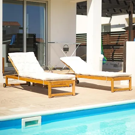 ヴィラ Seaview With Pool *