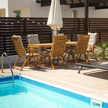 Seaview With Pool 别墅