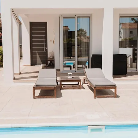 Seaview With Pool *