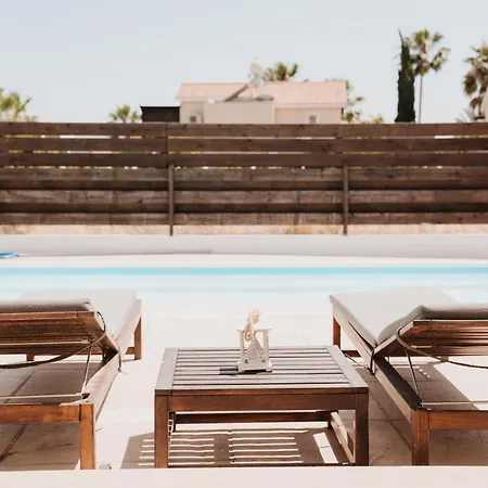 Seaview With Pool